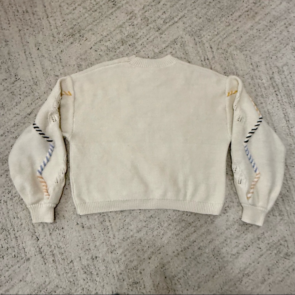 BB Dakota Leaf-Pattern Drop-Shoulder Sweater - Picture 2 of 2